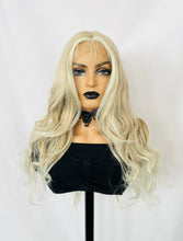 Load image into Gallery viewer, “Oh Honey” - This Gorgeous Blonde Mix Premium Fiber Wig is Sassy &amp; Sexy for Any Occasion 💋