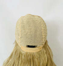 Load image into Gallery viewer, “Oh Honey” - This Gorgeous Blonde Mix Premium Fiber Wig is Sassy &amp; Sexy for Any Occasion 💋